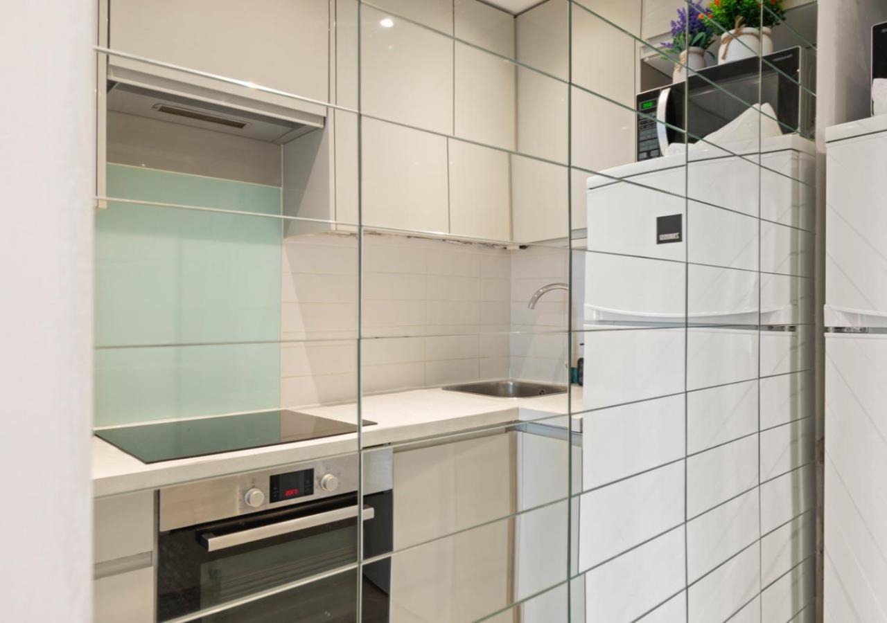 Sg, Classic Knightsbridge Loft * London