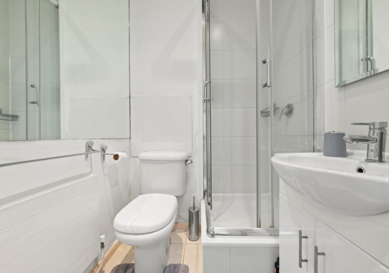 Sg, Classic Knightsbridge Loft *